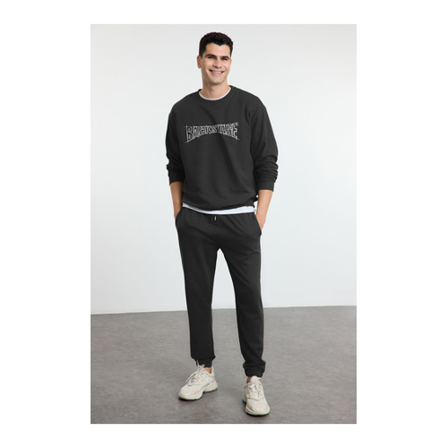 Bild von Trendyol Collection Anthrazitfarbenes, Übergroßes Trainingsanzug-set Mit Aufdruck für Herren - L