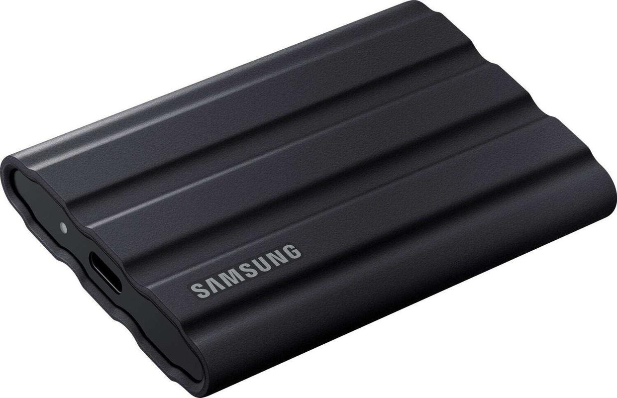 Bild von SAMSUNG Portable SSD T7 Shield SSD Festplatte mit 2 TB im Check