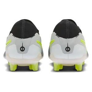 Bild von NIKE Tiempo Legend 10 Pro AG Fußballschuhe im Test