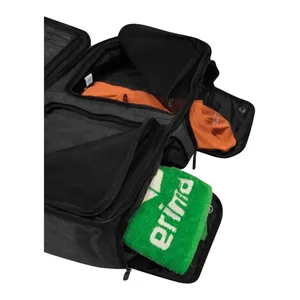 Bild von Erima Unisex Studio Line Sporttasche - Der ideale Begleiter für jedes Training