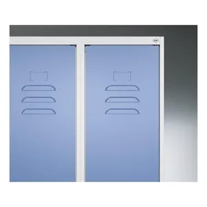 Bild von Z-Spind Classic PLUS C+P | 3 Abteile | lichtgrau/grau | B 900 mm | mit Bodengleitern | Drehriegel