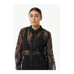 Bild von comma Transparente Bluse aus edler Spitze in Schwarz