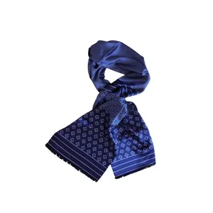 Bild von Posh Gear Seidenschal Satinata – Eleganz aus reiner Seide