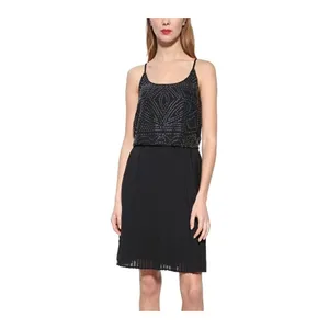 Bild von Elegantes Desigual Kleid für Damen: Eine stilvolle Wahl
