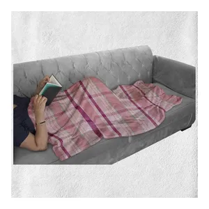 Bild von ABAKUHAUS Rosa Weiche Kuscheldecke – Für Gemütlichkeit und Stil