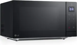 Bild von LG MH7032JAS Mikrowelle mit Grill und 30 Litern, 900 Watt und 5 Leistungsstufen in Schwarz